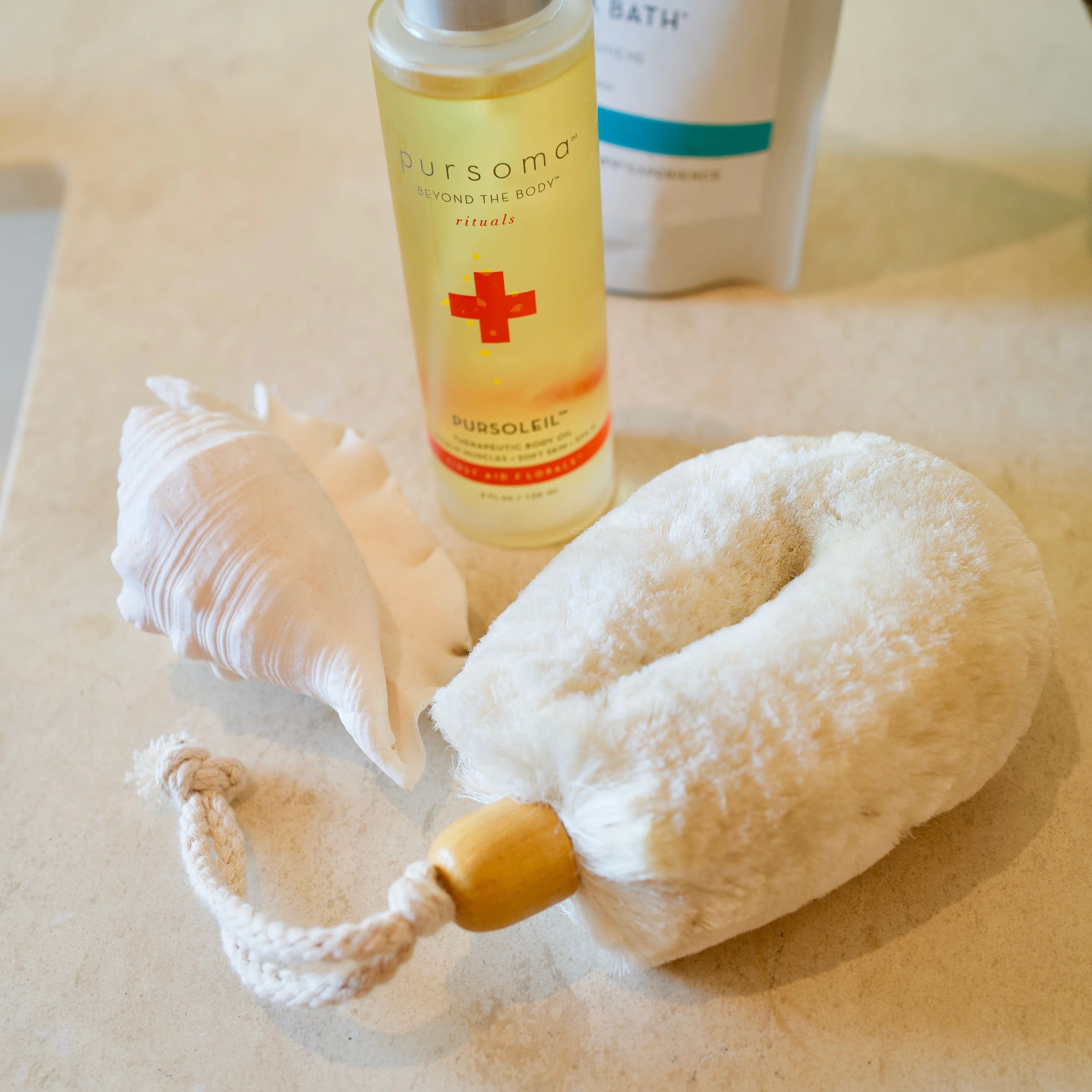 The Relaxing Digital Detox- A Bath Soak, Beautiful Jute Dry Brush and Heavenly Body Oil 4 Amazing Products- One Great Offer!