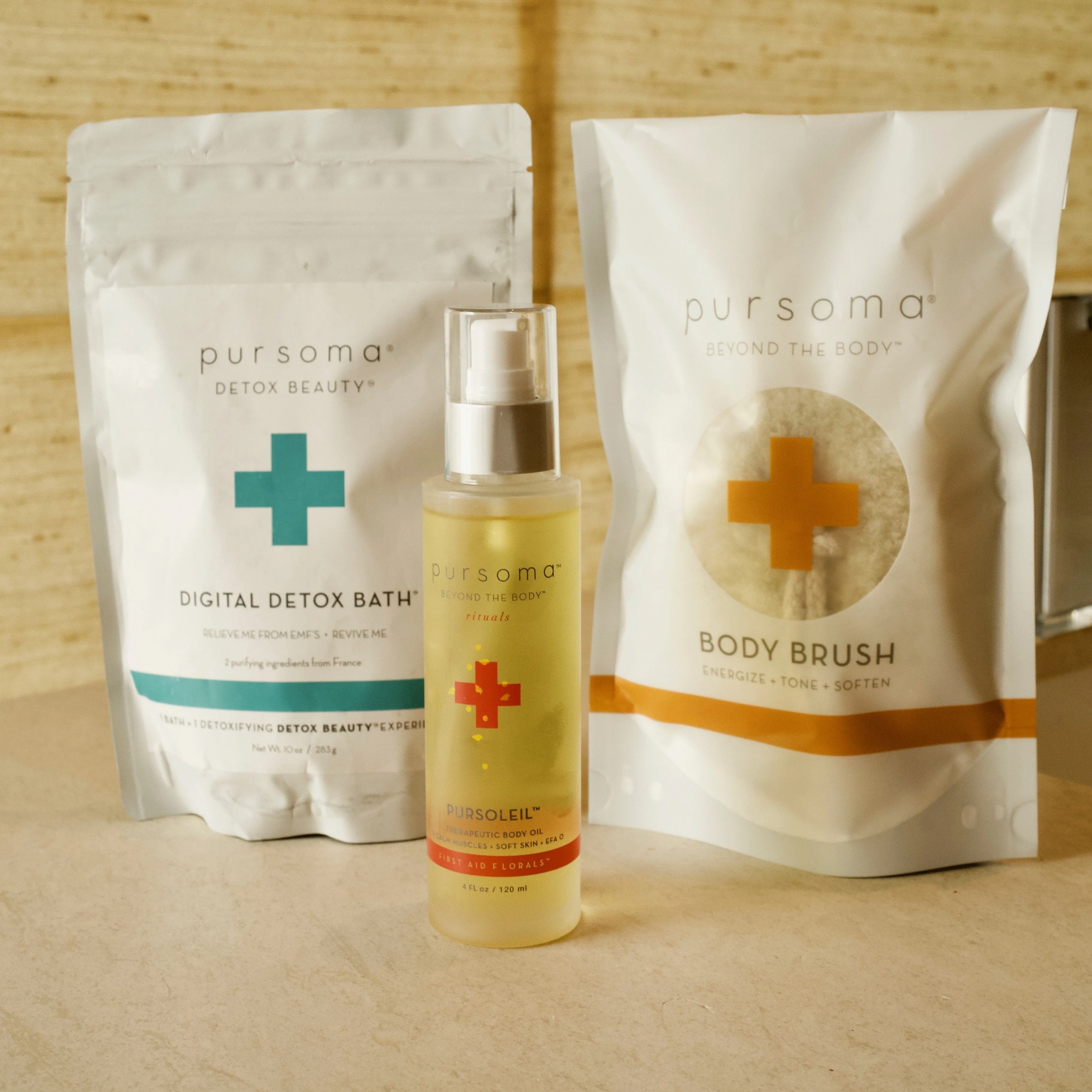 The Relaxing Digital Detox- A Bath Soak, Beautiful Jute Dry Brush and Heavenly Body Oil 4 Amazing Products- One Great Offer!